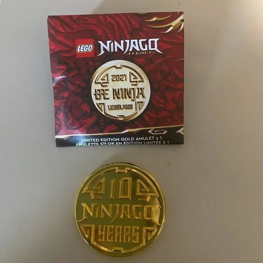 NWT Lego Ninjago gold amulet